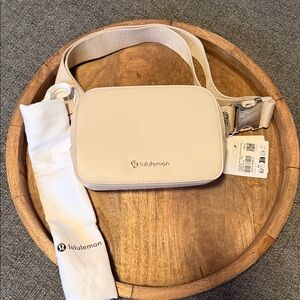 Lululemon Silver Hardware Everywhere Belt Bag